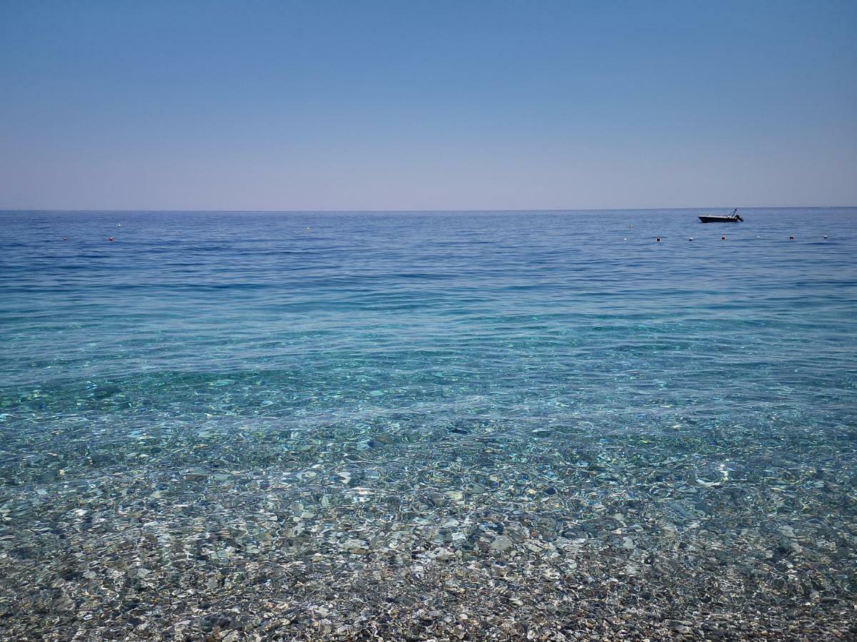 Taormina By The Sea Apartment Мацео Екстериор снимка
