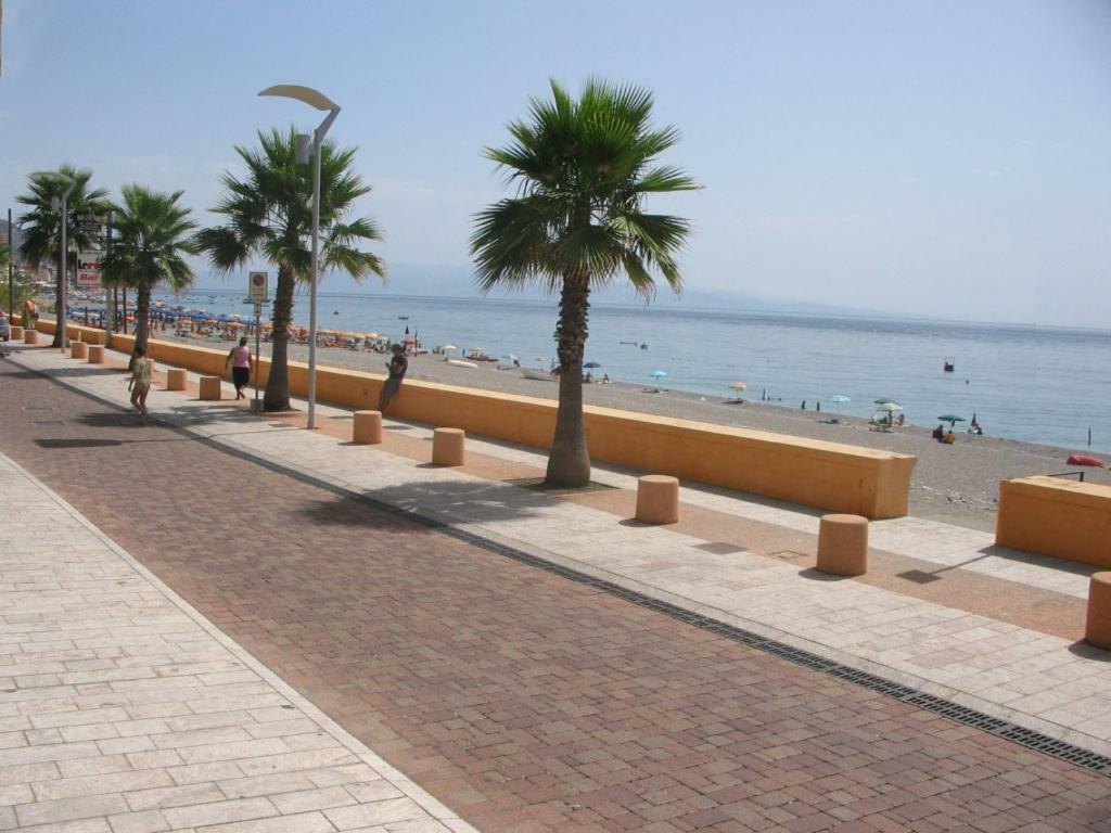 Taormina By The Sea Apartment Мацео Екстериор снимка