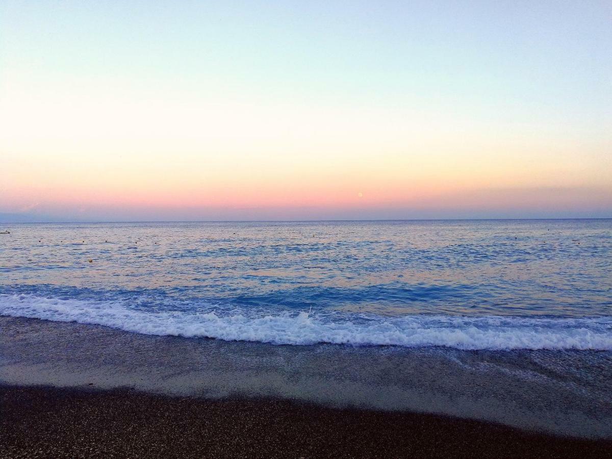 Taormina By The Sea Apartment Мацео Екстериор снимка