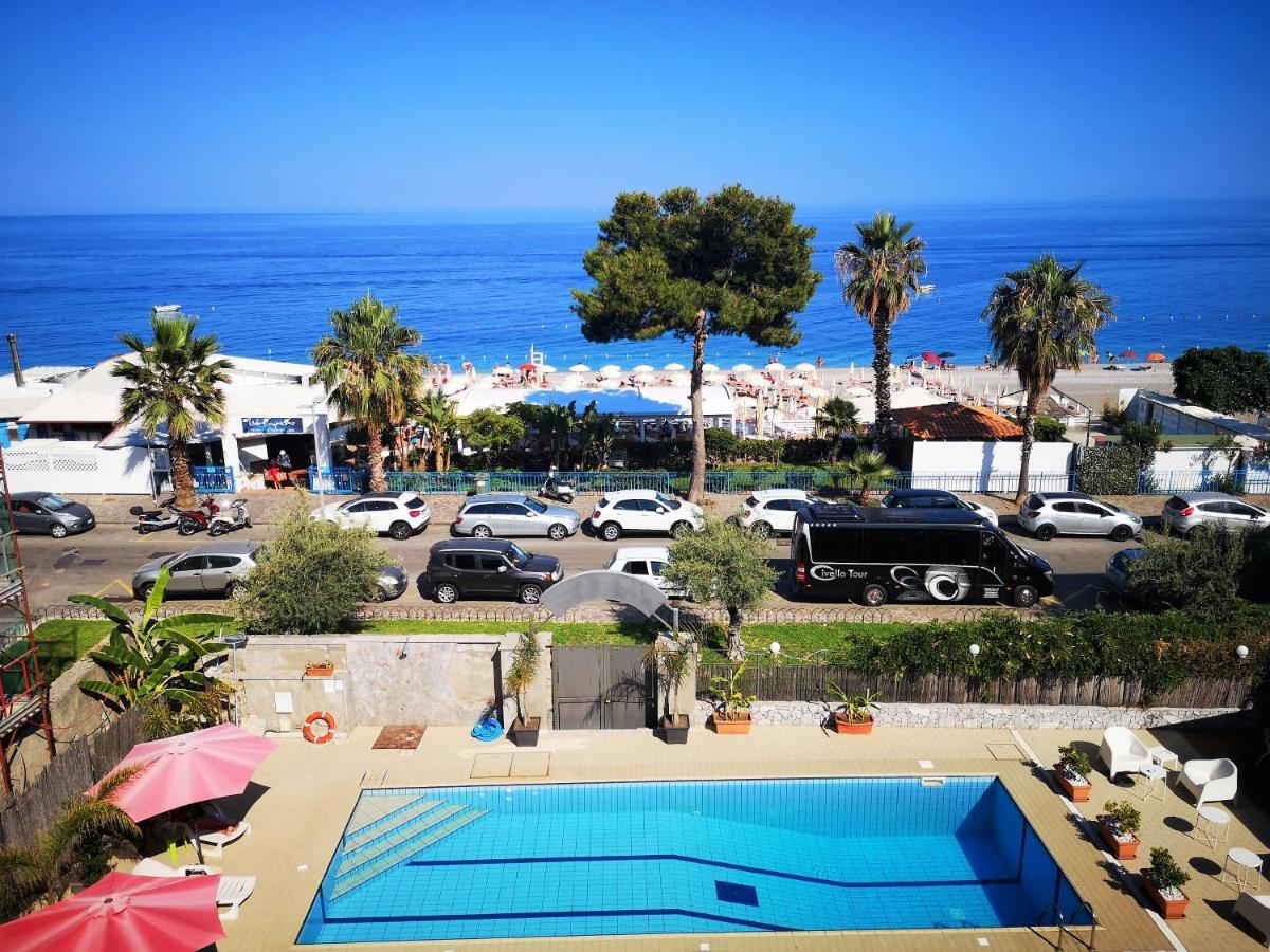 Taormina By The Sea Apartment Мацео Екстериор снимка