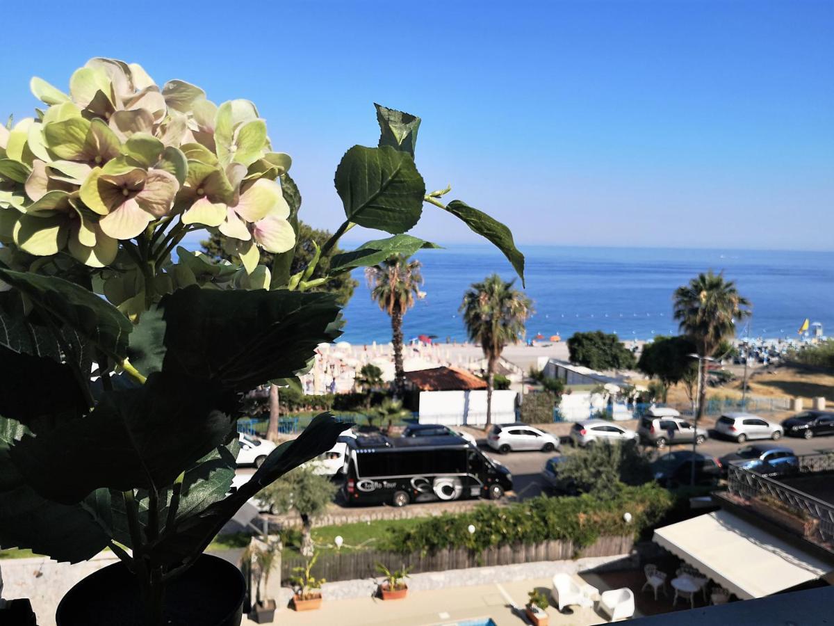 Taormina By The Sea Apartment Мацео Екстериор снимка